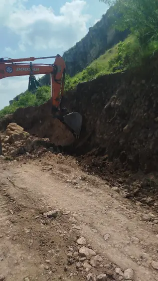 Neela Wahn & Swake Lake Infrastructure — Swake Lake — image 14